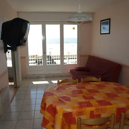 Confortable A Pour 5 Pers, Face A La - Fr-1-323-340 *