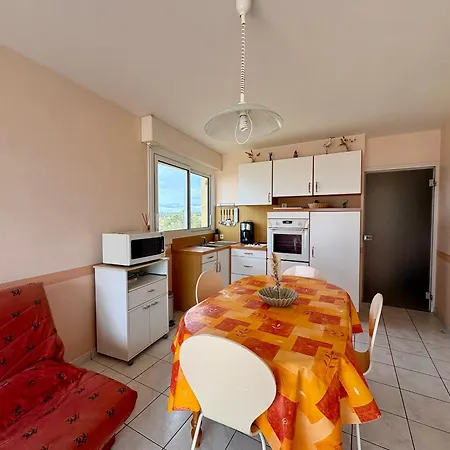 Apartment Confortable A Pour 5 Pers, Face A La - Fr-1-323-340 Saint-Jean-de-Monts