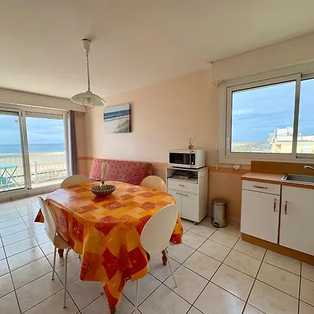 Confortable A Pour 5 Pers, Face A La - Fr-1-323-340 * Saint-Jean-de-Monts