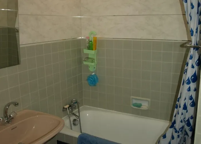 Confortable A Pour 5 Pers, Face A La - Fr-1-323-340 아파트 생장드몽